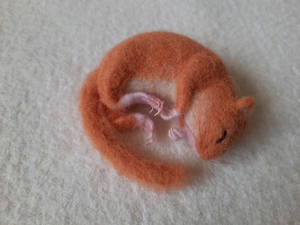 Filztiermodell Haselmaus (Muscardinus avellanarius) - AUF BESTELLUNG