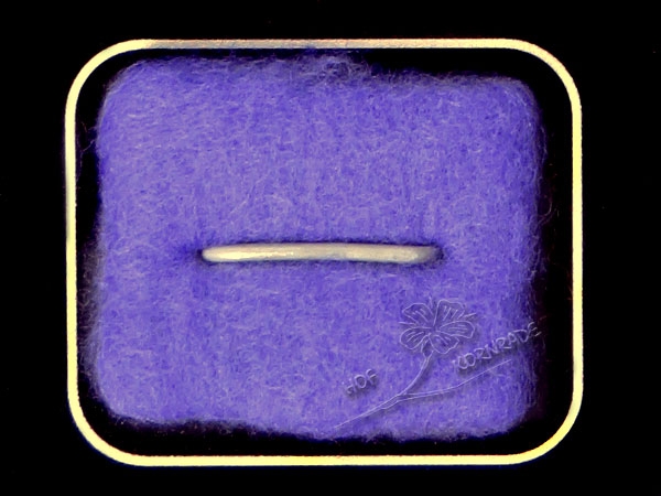 Merinowolle im Vlies, Farbe "Veilchen" 50g
